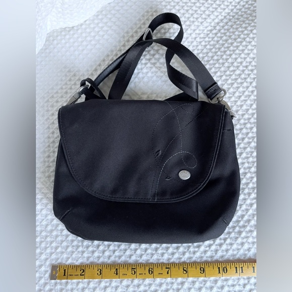 Haiku Bliss crossbody bag - Picture 8 of 9